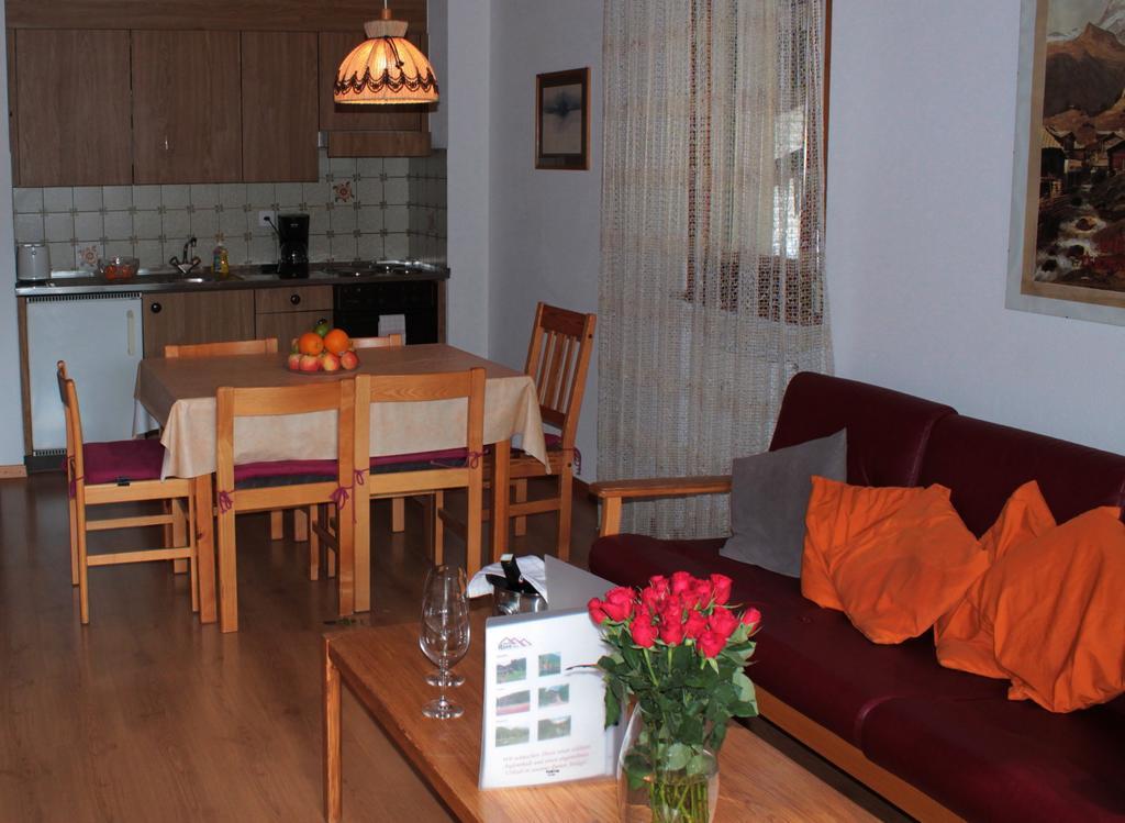 Appartements Monte Rosa Tasch Bagian luar foto